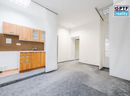 Pronájem obchodní prostor, 43 m²
