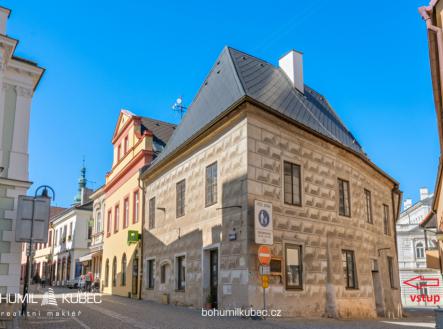 Pronájem - obchodní prostor, 105 m² obrázek