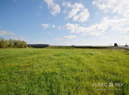 Pronájem pozemku pro komerční výstavbu, 3 436 m²