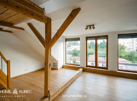 Pronájem bytu, 2+kk, 61 m²