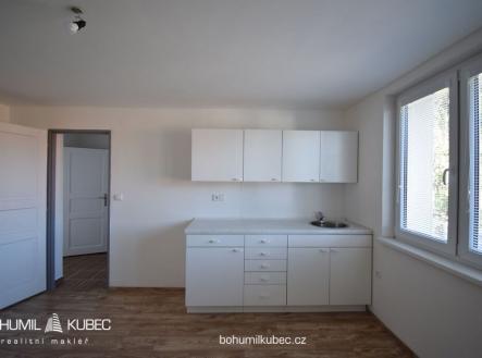 Pronájem bytu, 1+kk, 22 m²