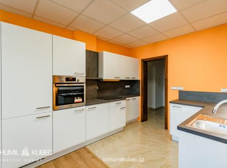 Pronájem bytu, 3+kk, 102 m²