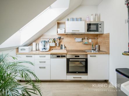 Pronájem bytu, 2+kk, 60 m²