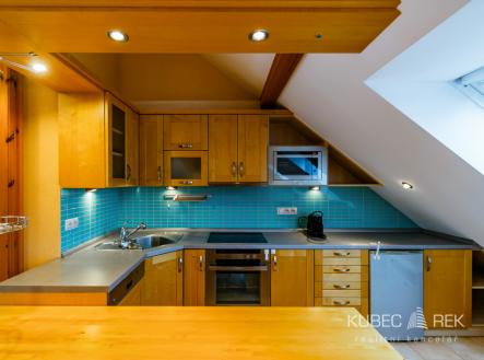 Pronájem bytu, 1+kk, 60 m²