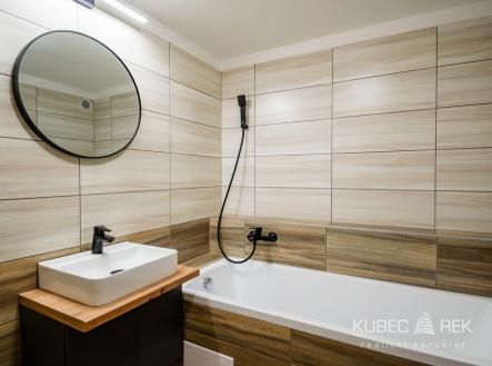 Pronájem bytu, 3+kk, 394 m²