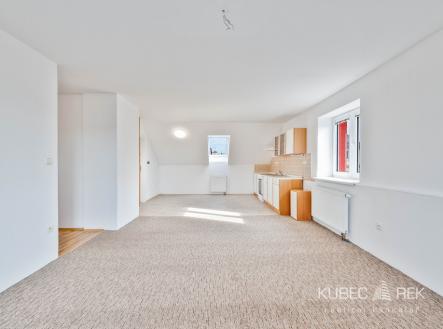 Pronájem bytu, 3+kk, 79 m²