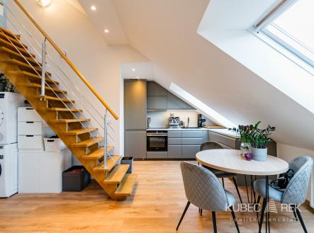 Pronájem bytu, 1+kk, 50 m²