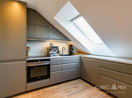 Pronájem bytu, 1+kk, 50 m²