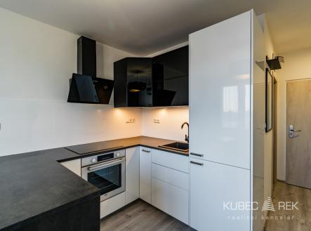 Pronájem bytu, 2+kk, 35 m²