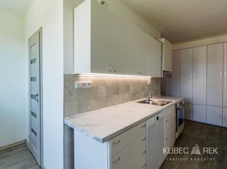 Pronájem bytu, 3+1, 72 m²