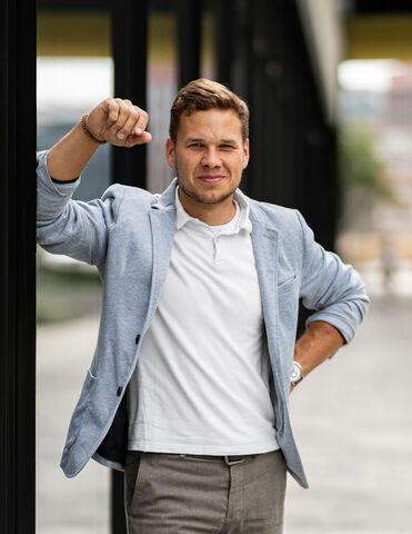 Mgr. Tomáš Nábělek