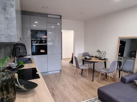 Pronájem bytu, 3+kk, 57 m²