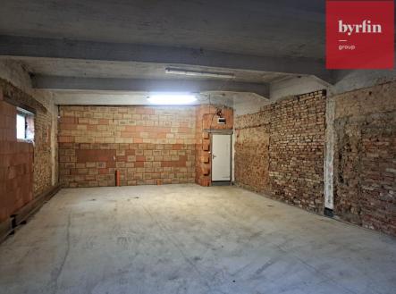 Pronájem skladovací prostor, 85 m²