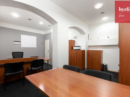 Pronájem kanceláře, 27 m²