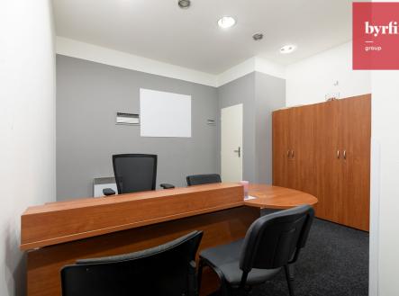 Pronájem kanceláře, 27 m²