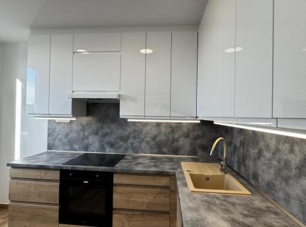 Pronájem bytu, 2+1, 43 m²