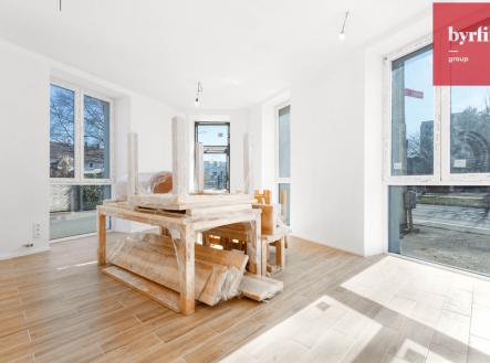 Prodej obchodní prostor, 44 m² obrázek