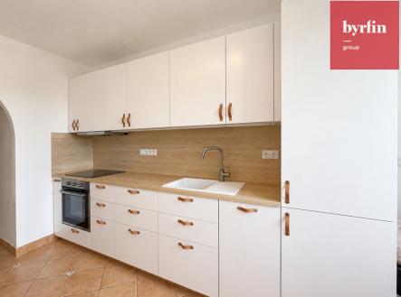 Pronájem bytu, 2+1, 57 m²