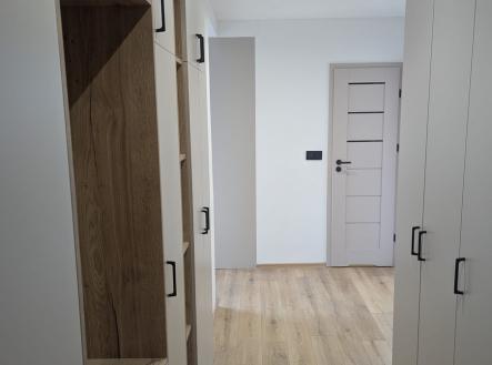 Pronájem bytu, 3+kk, 60 m²