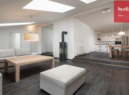 Pronájem bytu, 2+kk, 122 m²