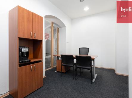 Pronájem kanceláře, 27 m²