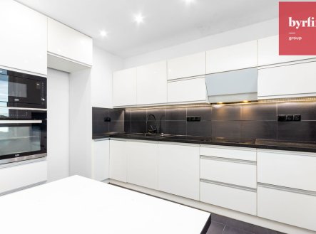 Prodej bytu 3+1 s balkónem, 76 m² – Ostrava, ul. Josefa Brabce