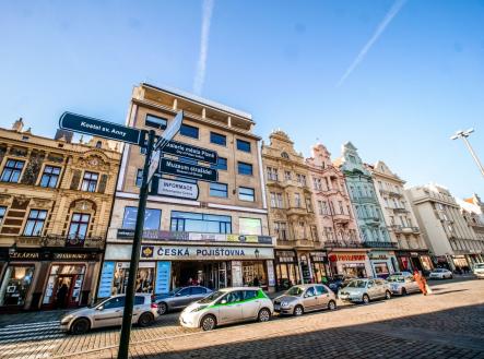Pronájem - obchodní prostor, 16 m²