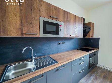 Pronájem bytu, 3+1, 85 m²