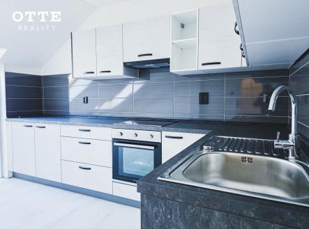 Pronájem bytu, 3+1, 105 m²