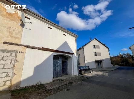 Prodej nájemního domu, 466 m²