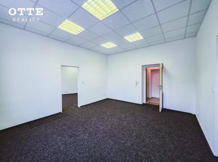 Pronájem kanceláře, 75 m²