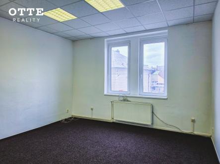 Pronájem kanceláře, 75 m²