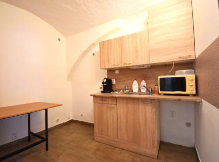Pronájem - kanceláře, 65 m²