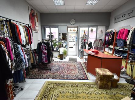 Pronájem obchodní prostor, 84 m²