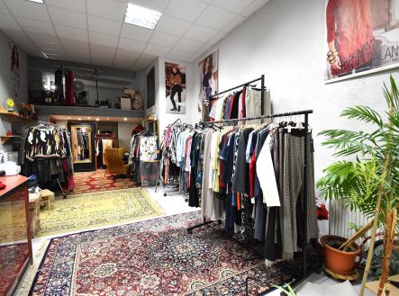 Pronájem obchodní prostor, 84 m²