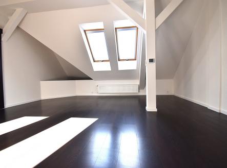 Prodej bytu, 2+1, 88 m²