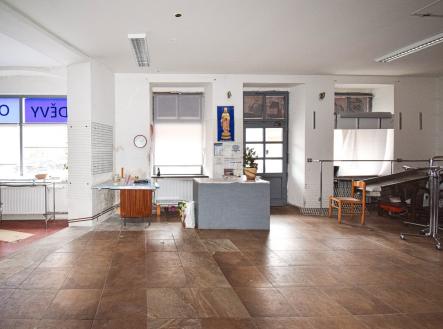 Pronájem obchodní prostor, 120 m²