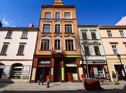 Prodej nájemního domu, 918 m²