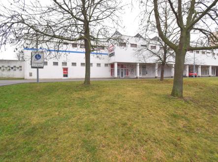 Pronájem komerčního objektu, sklad, 300 m²