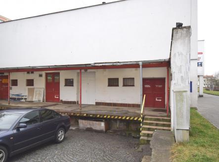 Pronájem komerčního objektu, sklad, 300 m²
