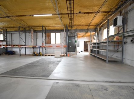 Pronájem komerčního objektu, výroba, 266 m²