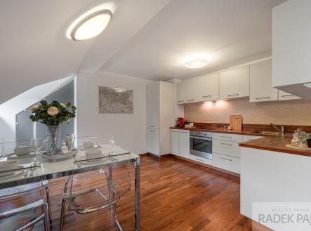 Prodej bytu, 3+kk, 81 m²