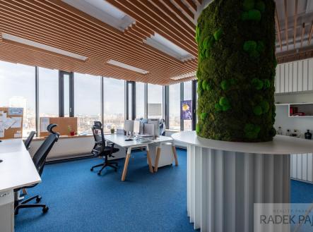 Prodej kanceláře, 272 m²