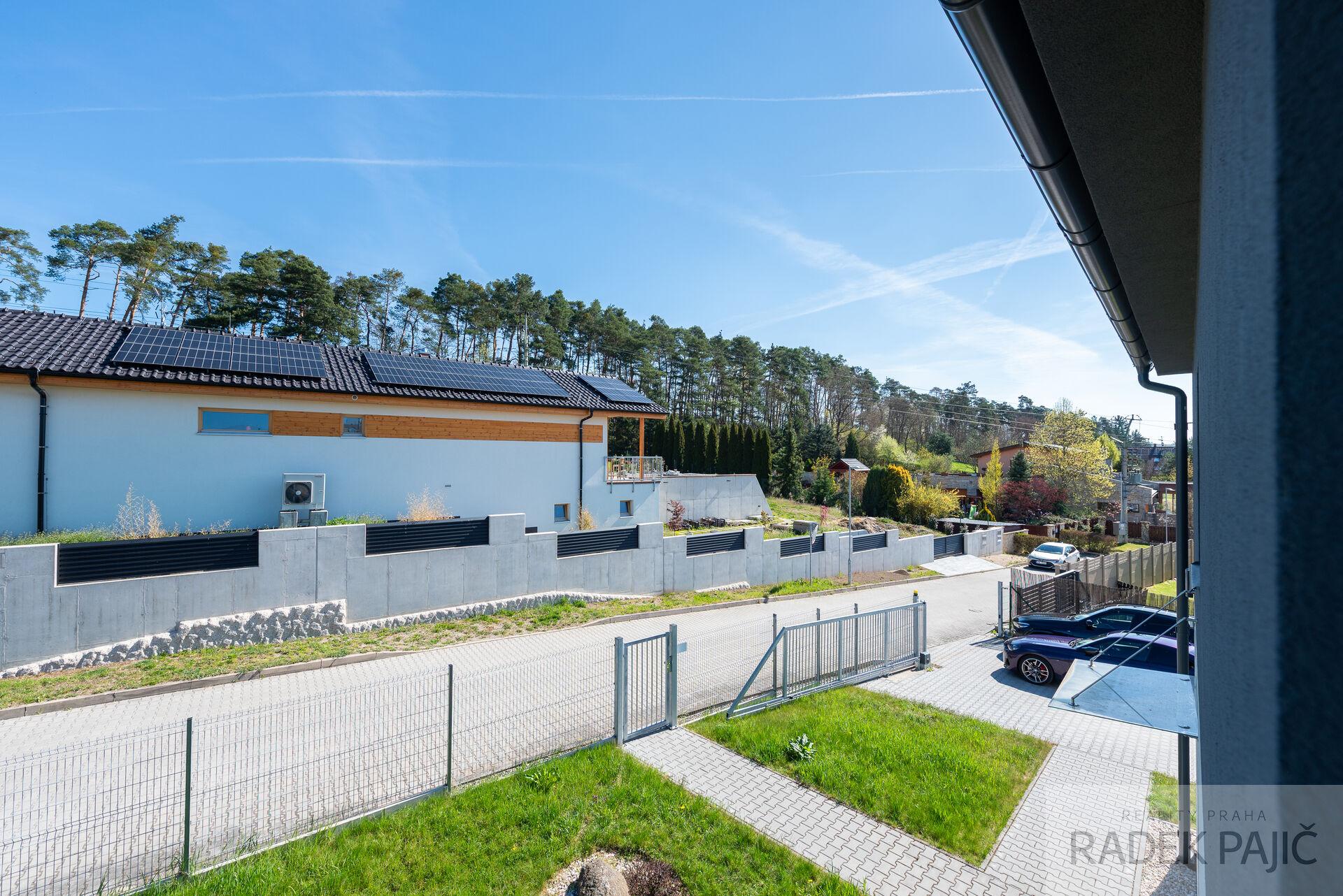 Moderní novostavba RD obklopená přírodou, 5+kk, 147,25 m2