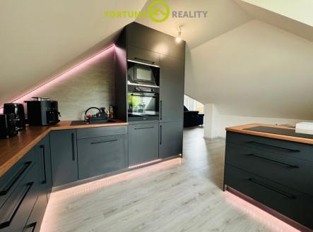 Prodej bytu, 3+kk, 98 m²