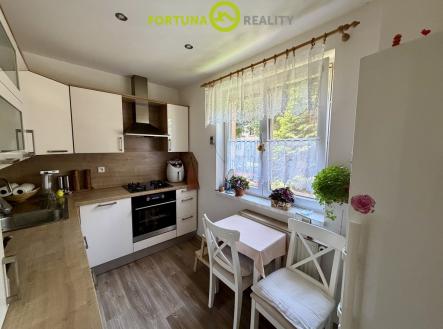Prodej bytu, 4+1, 80 m²