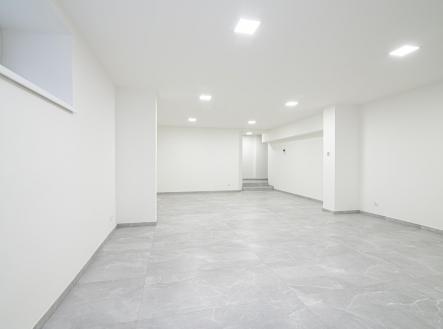 Prodej - komerční objekt, jiný, 93 m²