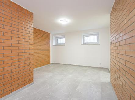 Prodej - komerční objekt, jiný, 93 m²