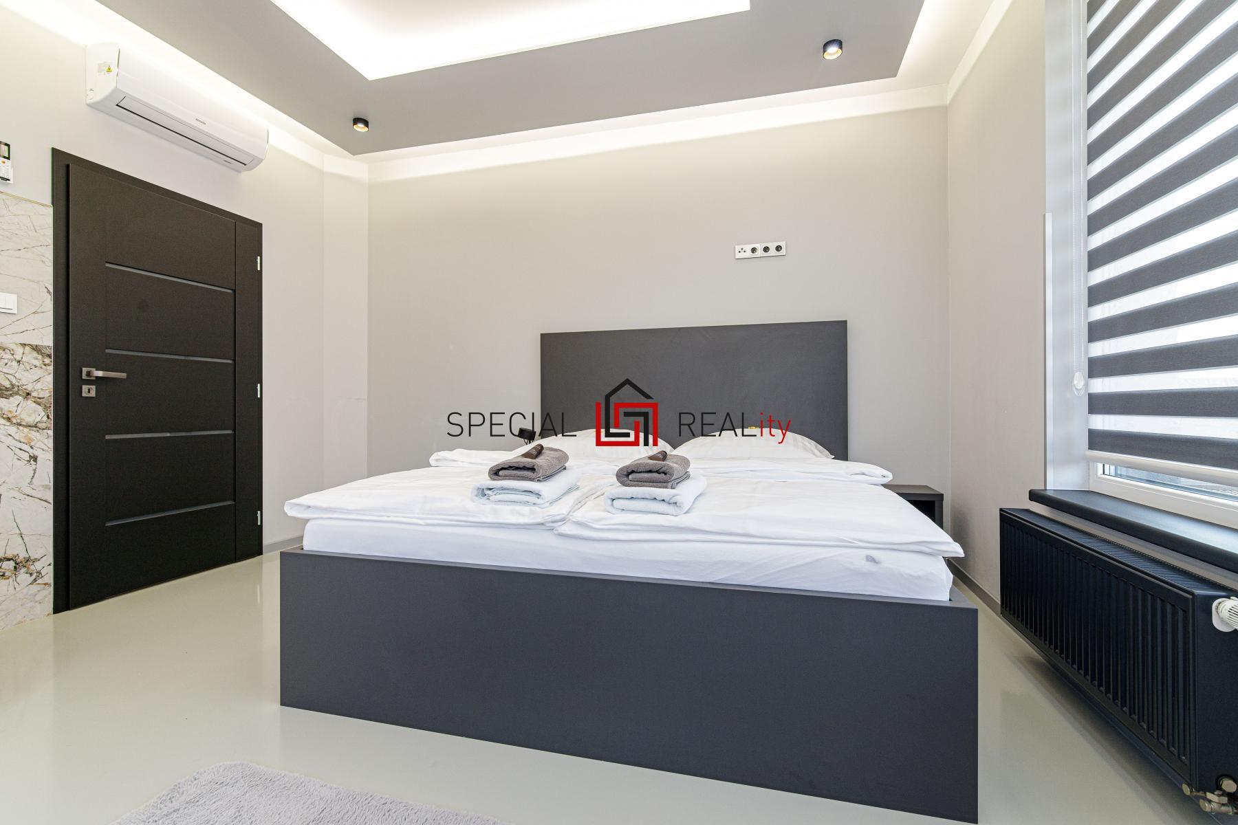 Petr Spunar 17 listopadu 488  26-3-2025-11.JPG