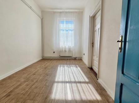 Pronájem - obchodní prostor, 43 m²